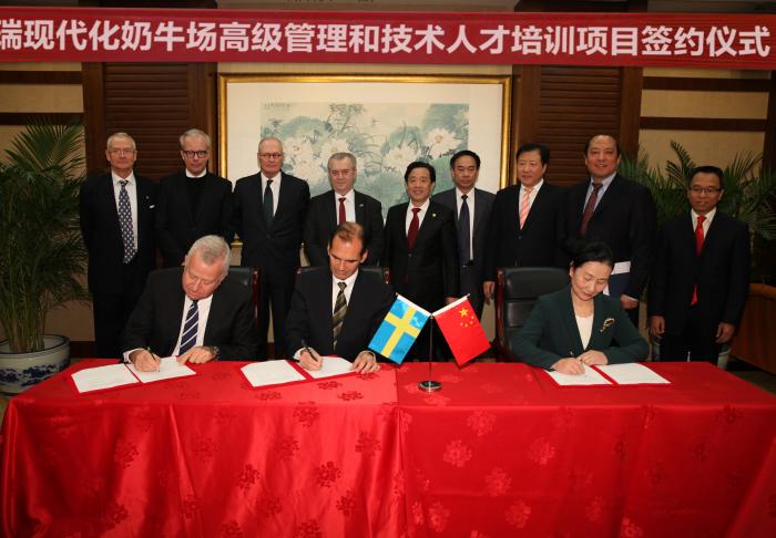 Tetra Pak and DeLaval commit to up-skill Dairy Farm Management in China